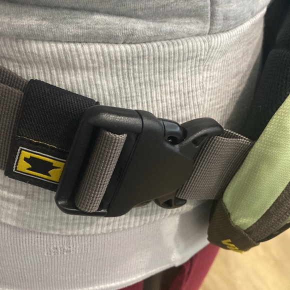 Mountainsmith Vibe II Recycled Lumbar Pack / belted Waist Bag - Picture 6 of 10